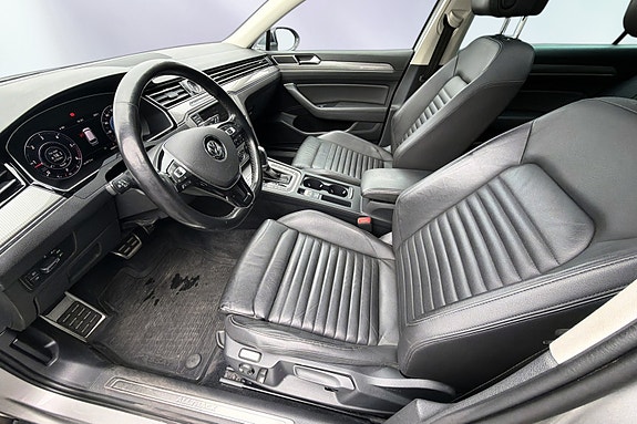 Volkswagen Passat Alltrack 11 of 26