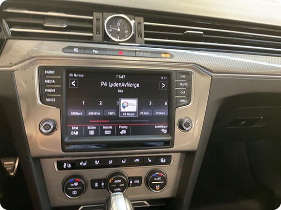 Volkswagen Passat Alltrack 22 of 26
