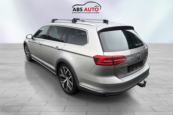 Volkswagen Passat Alltrack 8 of 26