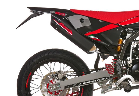 Fantic Competition 50cc sort/gul og hvit/rød. 11 of 12
