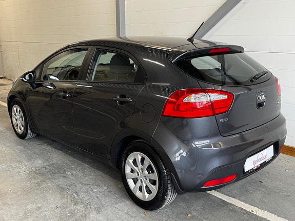 Kia Rio 18 of 30