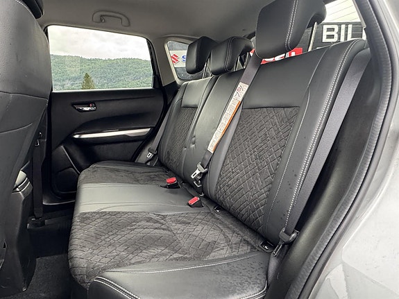 Suzuki Vitara 10 of 25