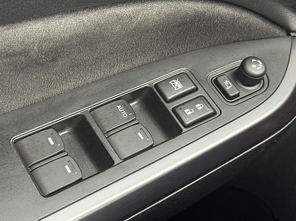 Suzuki Vitara 25 of 25