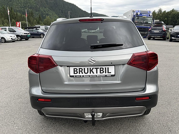 Suzuki Vitara 4 of 25