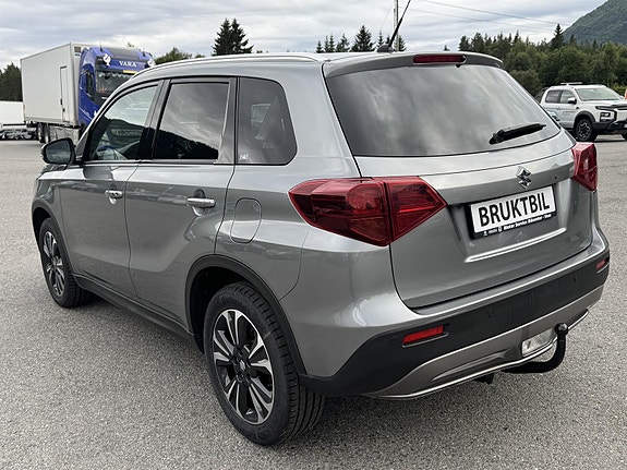 Suzuki Vitara 3 of 25