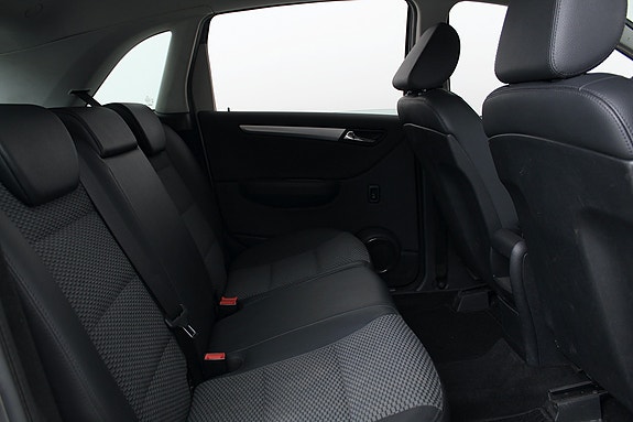 Mercedes-Benz B180 8 of 22