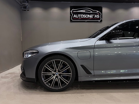 BMW 530e 12 of 30
