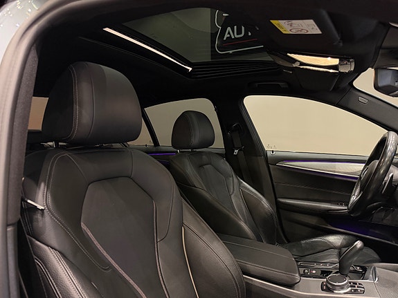 BMW 530e 18 of 30