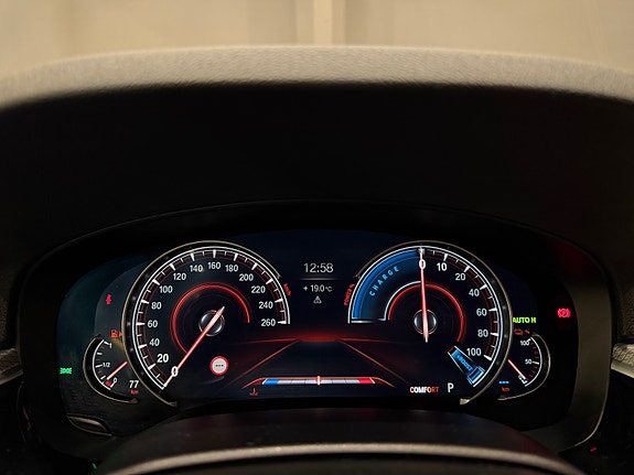 BMW 530e 26 of 30