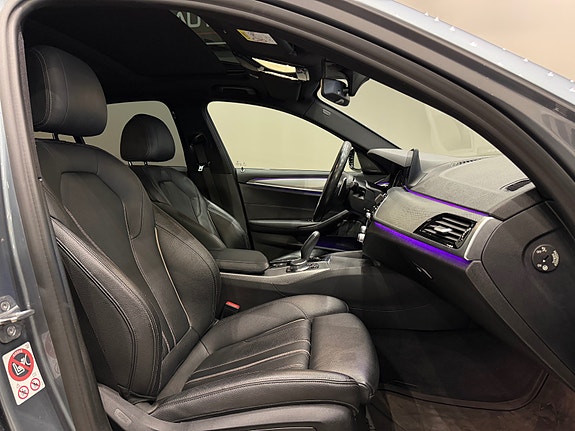BMW 530e 17 of 30