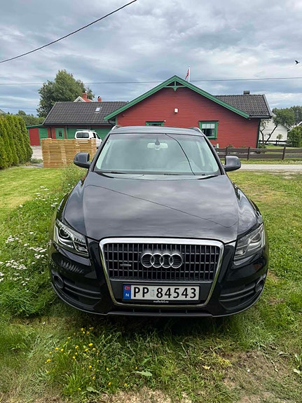 Audi Q5 2 of 15