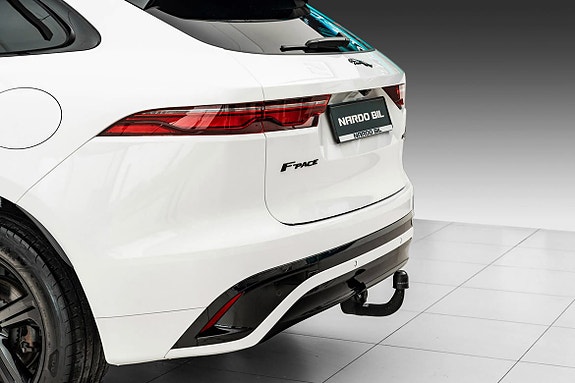 Jaguar F-PACE 6 of 27