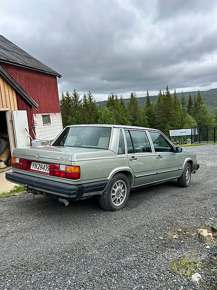Volvo 760 3 of 13