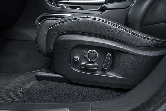 Jaguar F-PACE 24 of 30