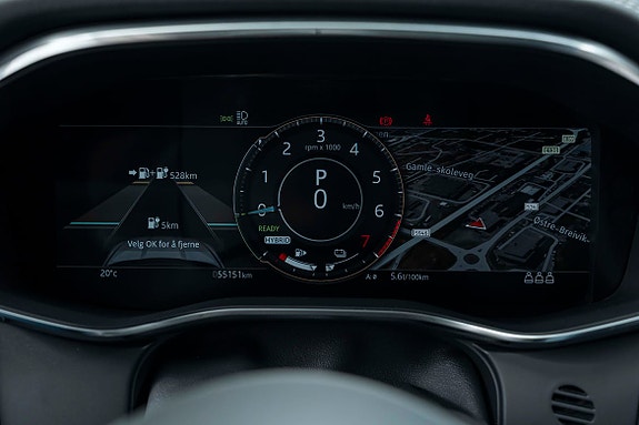 Jaguar F-PACE 11 of 30