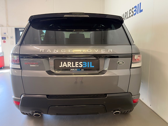 Land Rover Range Rover Sport 17 of 30