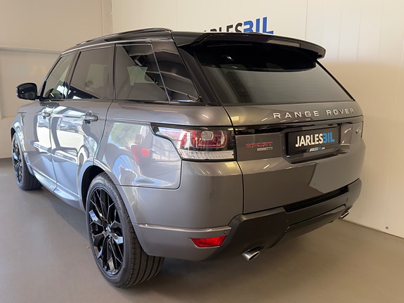 Land Rover Range Rover Sport 16 of 30