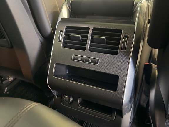 Land Rover Range Rover Sport 14 of 30