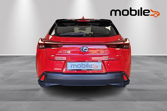 Lexus UX300e 4 of 25