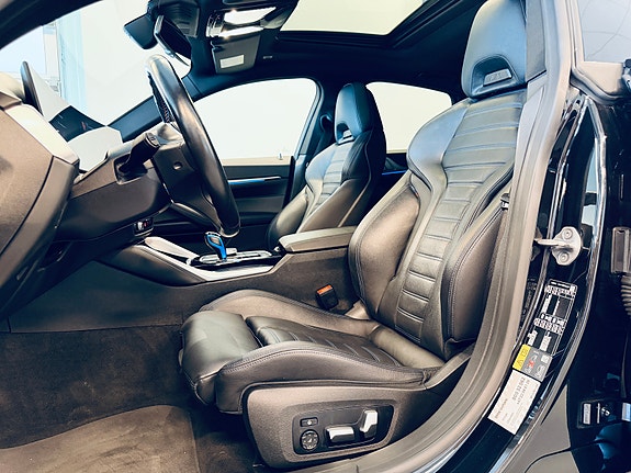 BMW i4 23 of 30
