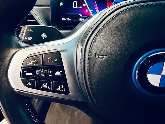 BMW i4 18 of 30