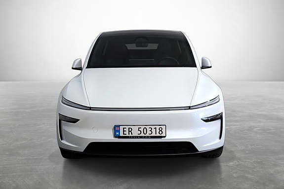 Tesla Model Y 3 of 25