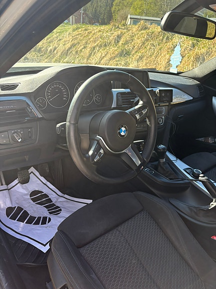 BMW 316i 8 of 30