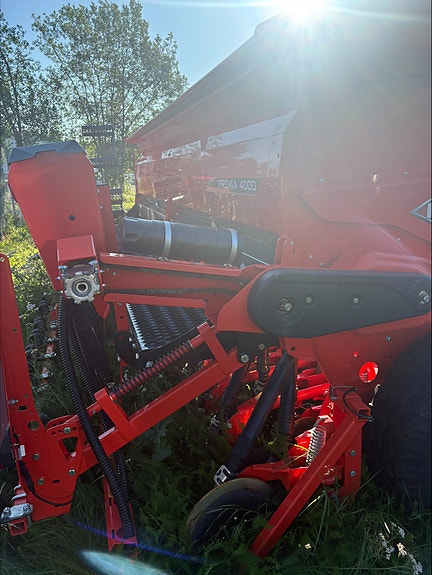 Kuhn Premia 4000 32 MD 2023, kr 295 000,-