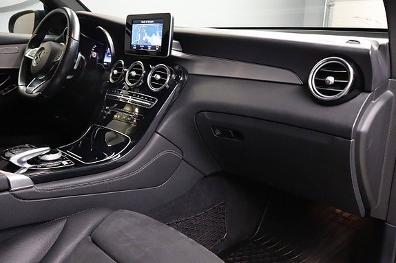 Mercedes-Benz GLC350 e 21 of 30