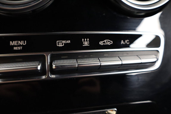 Mercedes-Benz GLC350 e 29 of 30