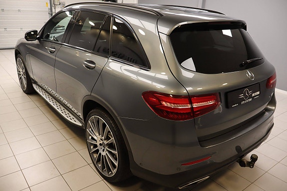 Mercedes-Benz GLC350 e 22 of 30