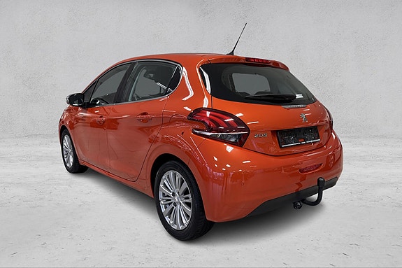 Peugeot 208 3 of 20