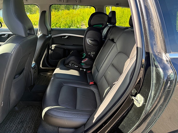 Volvo V70 18 of 23
