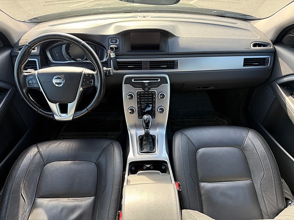 Volvo V70 7 of 23
