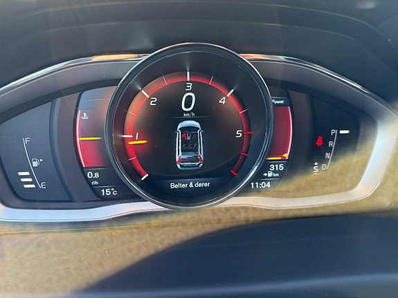 Volvo V70 17 of 23