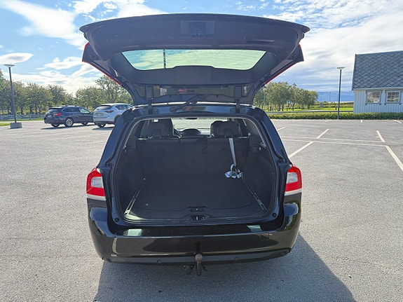 Volvo V70 5 of 23