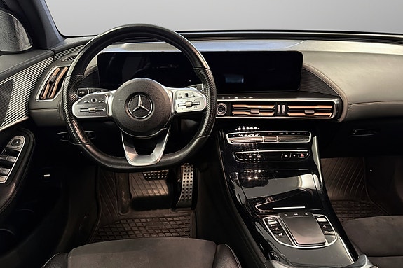 Mercedes-Benz EQC400 13 of 23