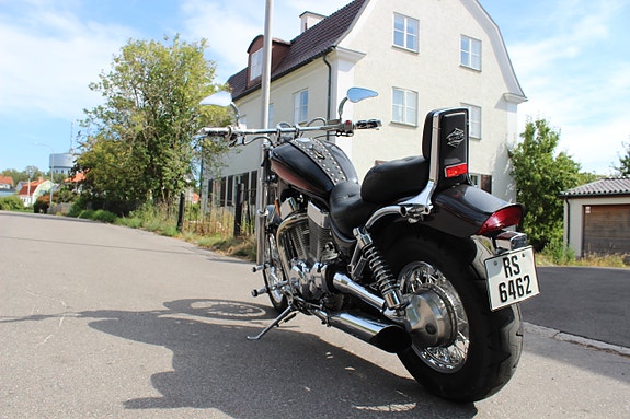 Suzuki INTRUDER 8 of 22
