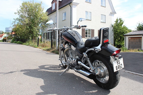 Suzuki INTRUDER 6 of 22