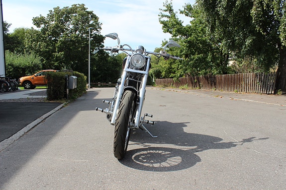 Suzuki INTRUDER 15 of 22