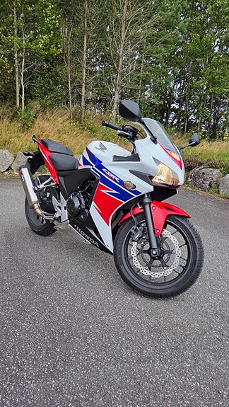Honda CBR 500 R 4 of 6