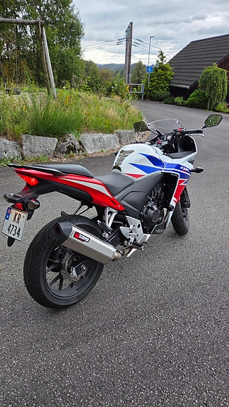 Honda CBR 500 R 3 of 6