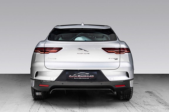 Jaguar I-PACE 6 of 30