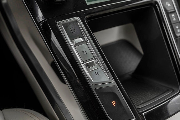Jaguar I-PACE 24 of 30