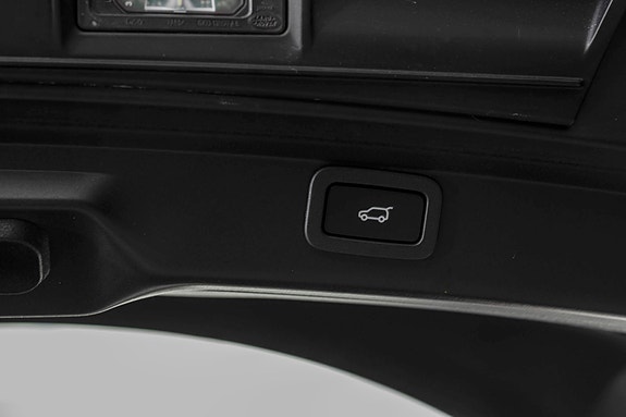 Jaguar I-PACE 13 of 30