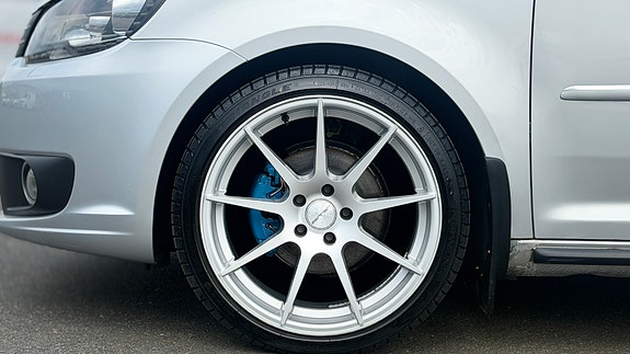 Volkswagen Touran 13 of 24