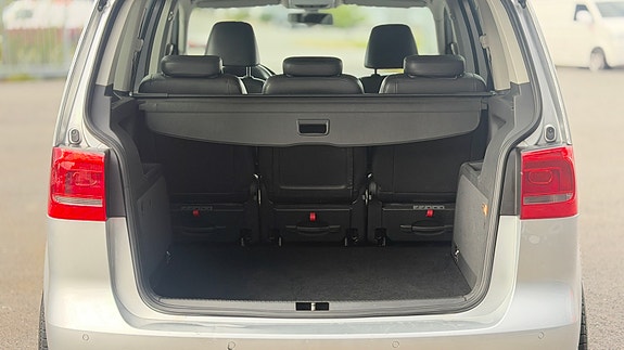 Volkswagen Touran 15 of 24