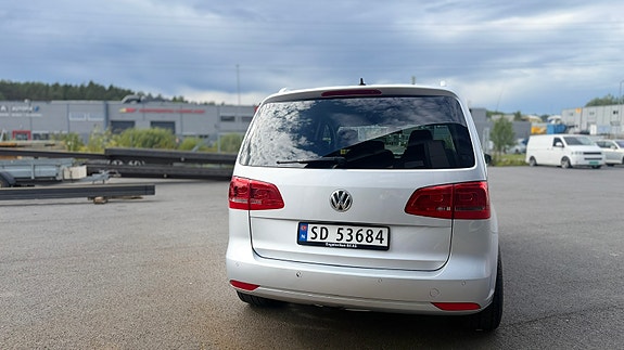 Volkswagen Touran 3 of 24