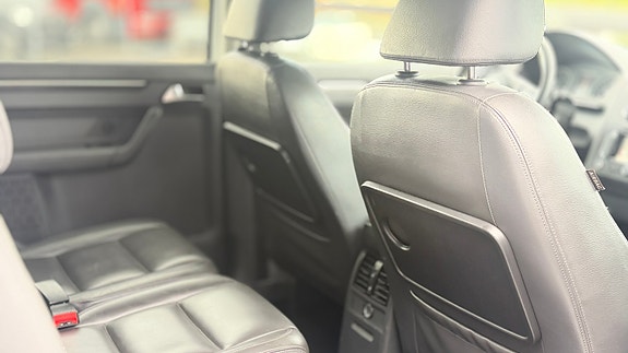 Volkswagen Touran 24 of 24
