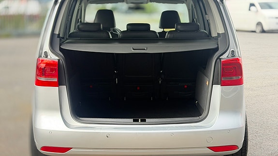 Volkswagen Touran 14 of 24